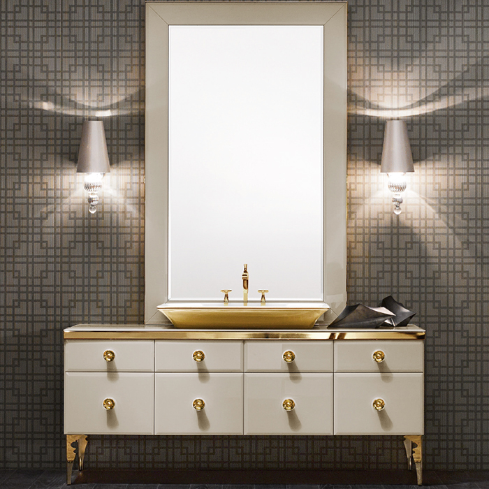 MILLDUE VITAGE Seta Бра с абажуром satin tortora, внутренняя часть из ПВХ серебряного цвета и 3 шаровые сферы (2-отделка серебро, 1-хрусталь), 1 лампа